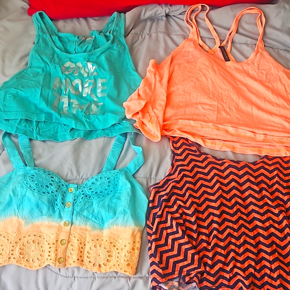 Crop tops